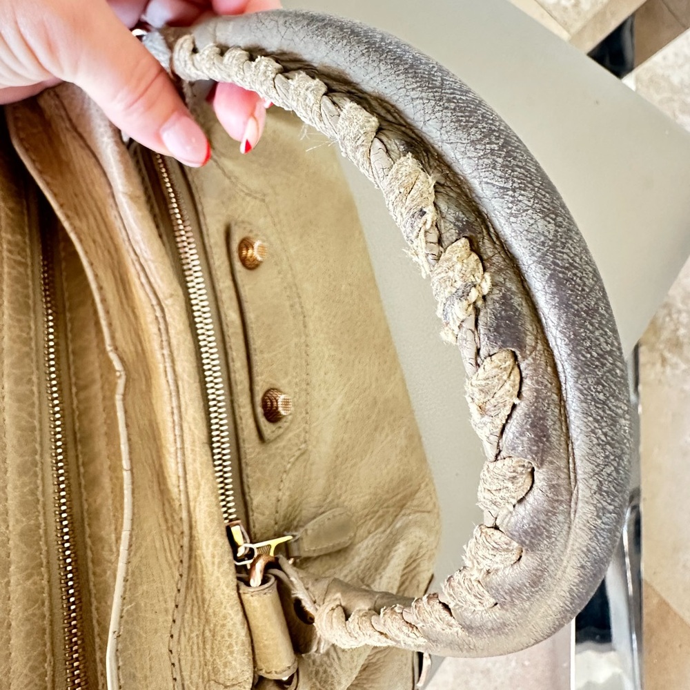 Authentic Balenciaga City Bag Beige Studded - Picture 12 of 15